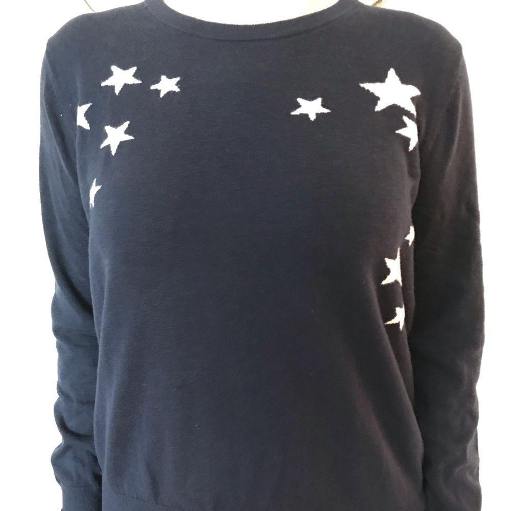 Gap sweater
